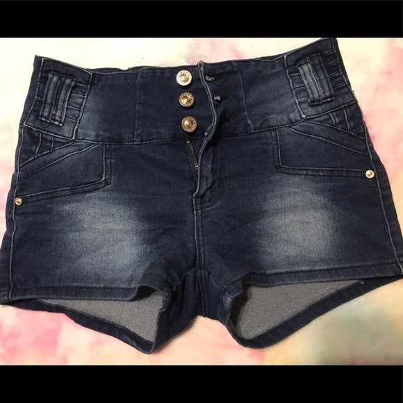 tush push Pants - Blue Jean short shorts💙. High waisted. Size 7